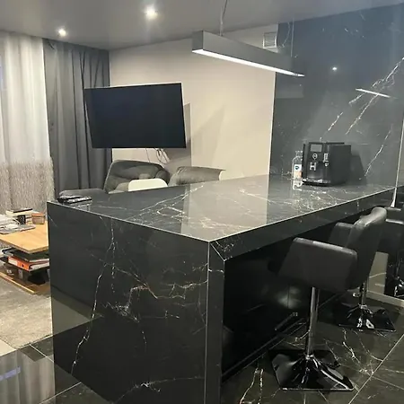 Apartament Zurawia 酒店